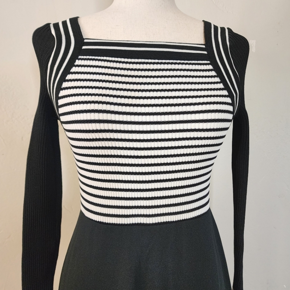Vintage 70's Mod Black and White Maxi Dress by Destinations at Bonwit Teller - Picture 9 of 13